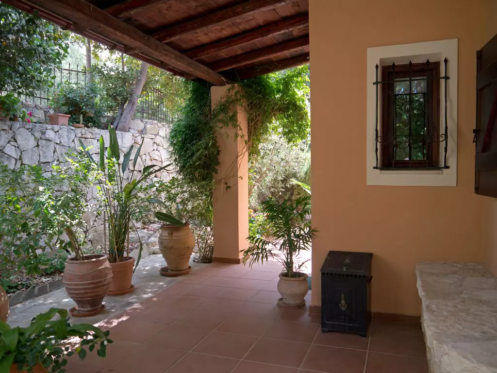 An Idyllic Village House for Sale in Apokoronas - Chania Real Estate