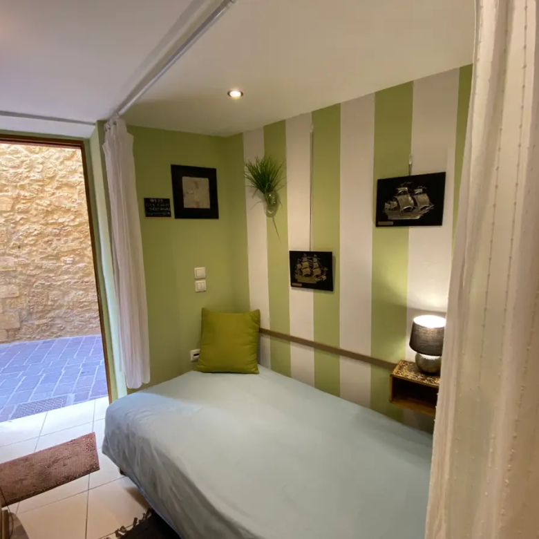 Stunning 4-Bedroom Semi-Detached House in Chania’s Old Town