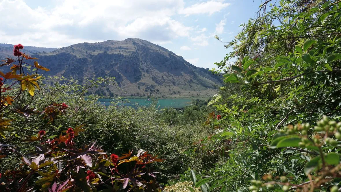 Kournas Lake Views Plot for Sale, Apokoronas, Chania Real Estate Experts