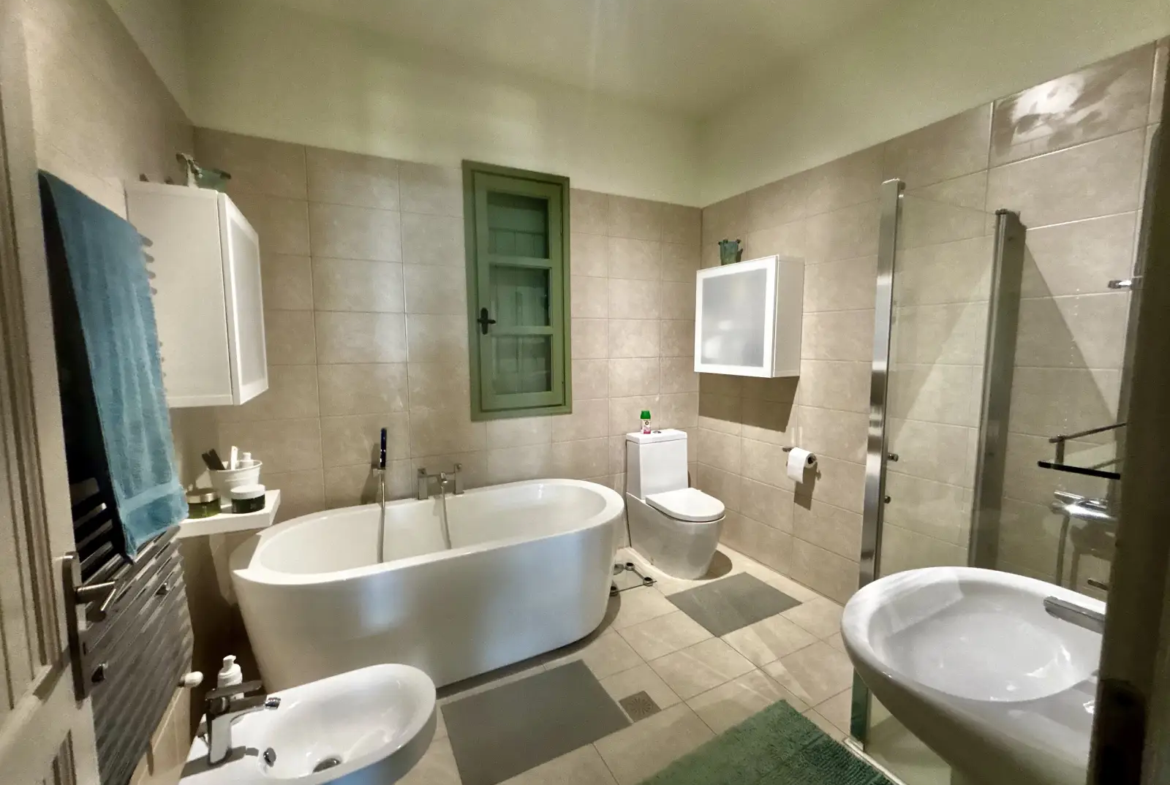 Bathroom Area - 4 Bedroom Villa for Sale