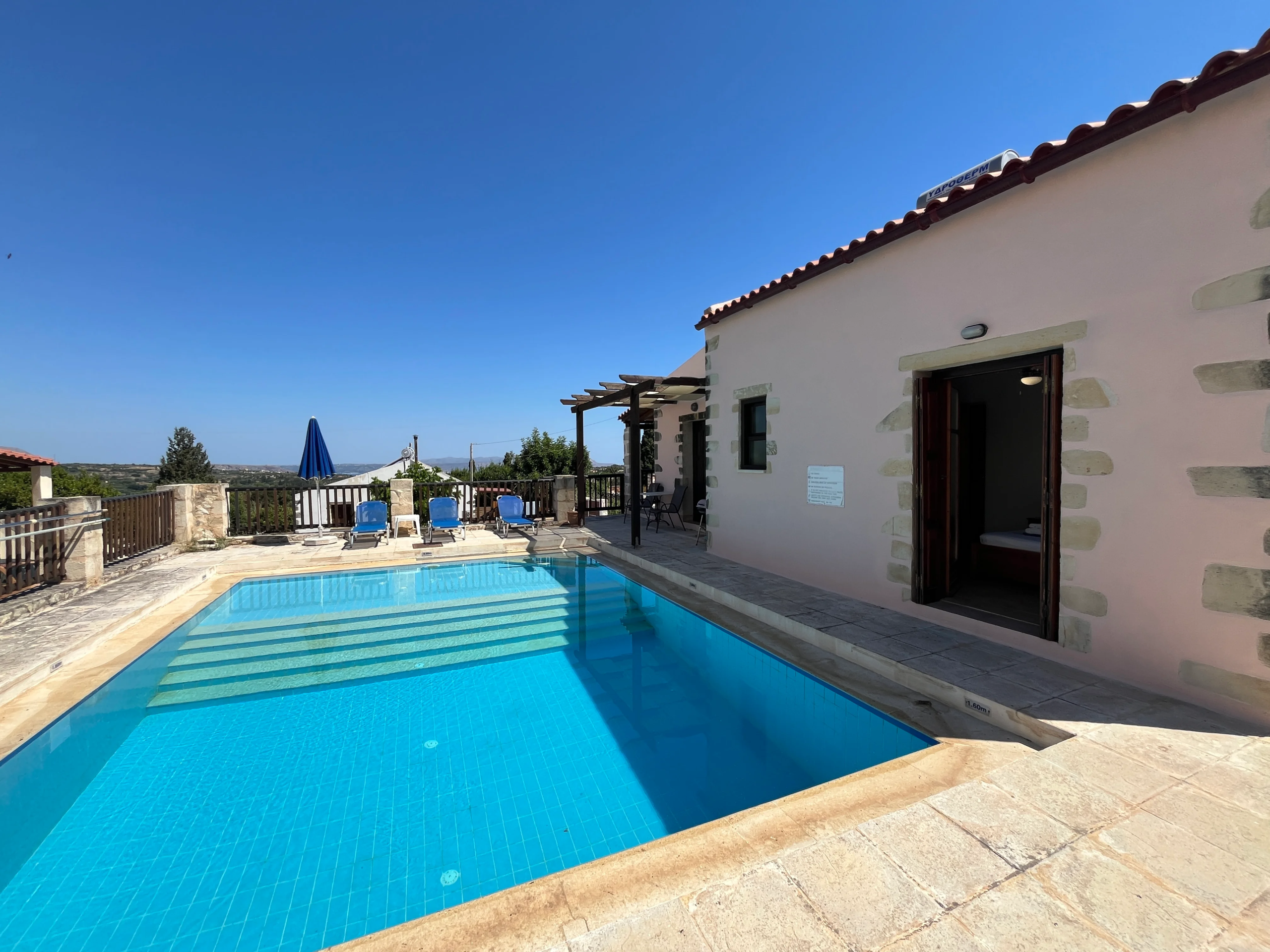 vamos-two-bedroom-maisonette-for-sale (2)
