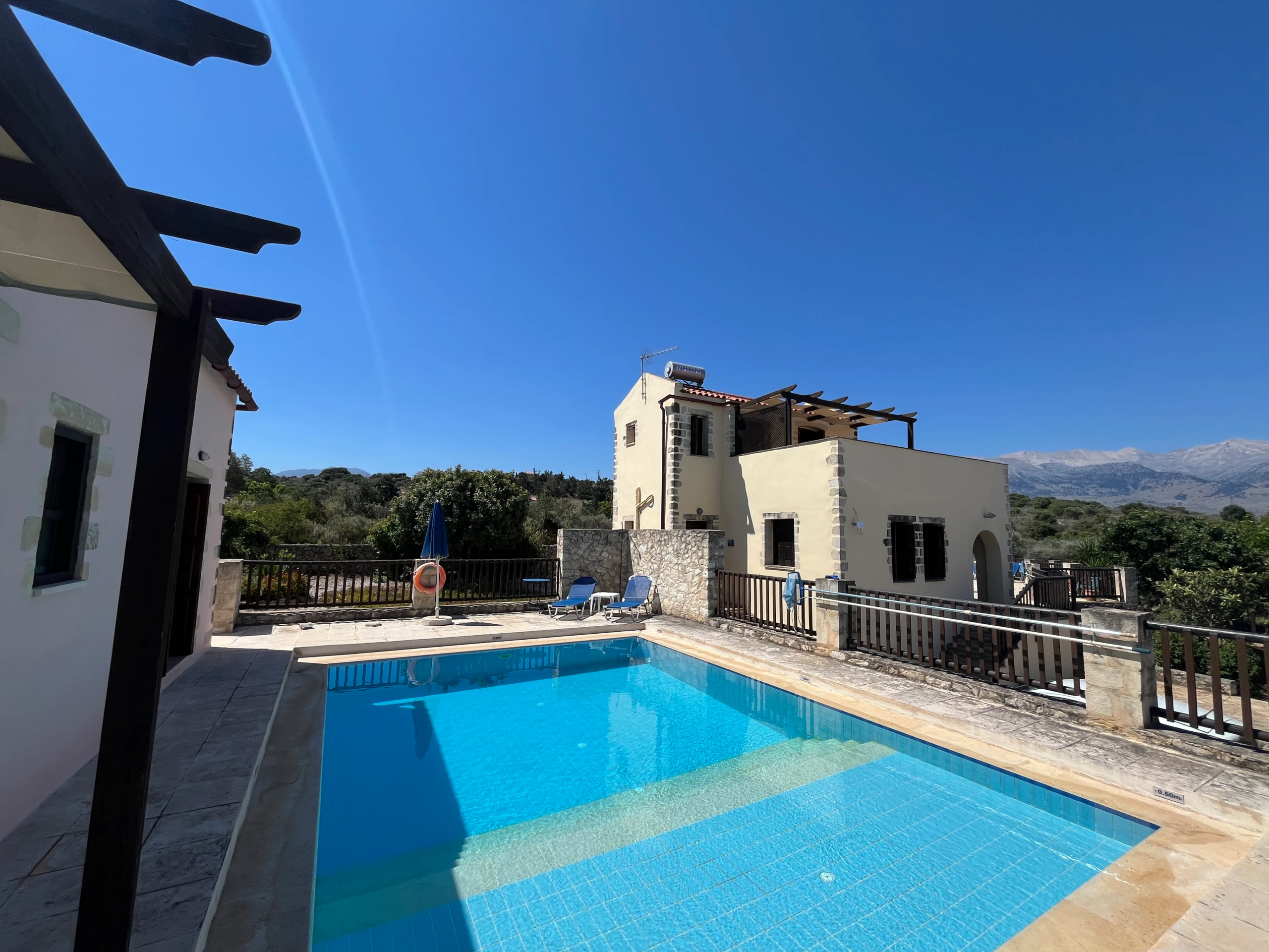 vamos-two-bedroom-maisonette-for-sale (3)