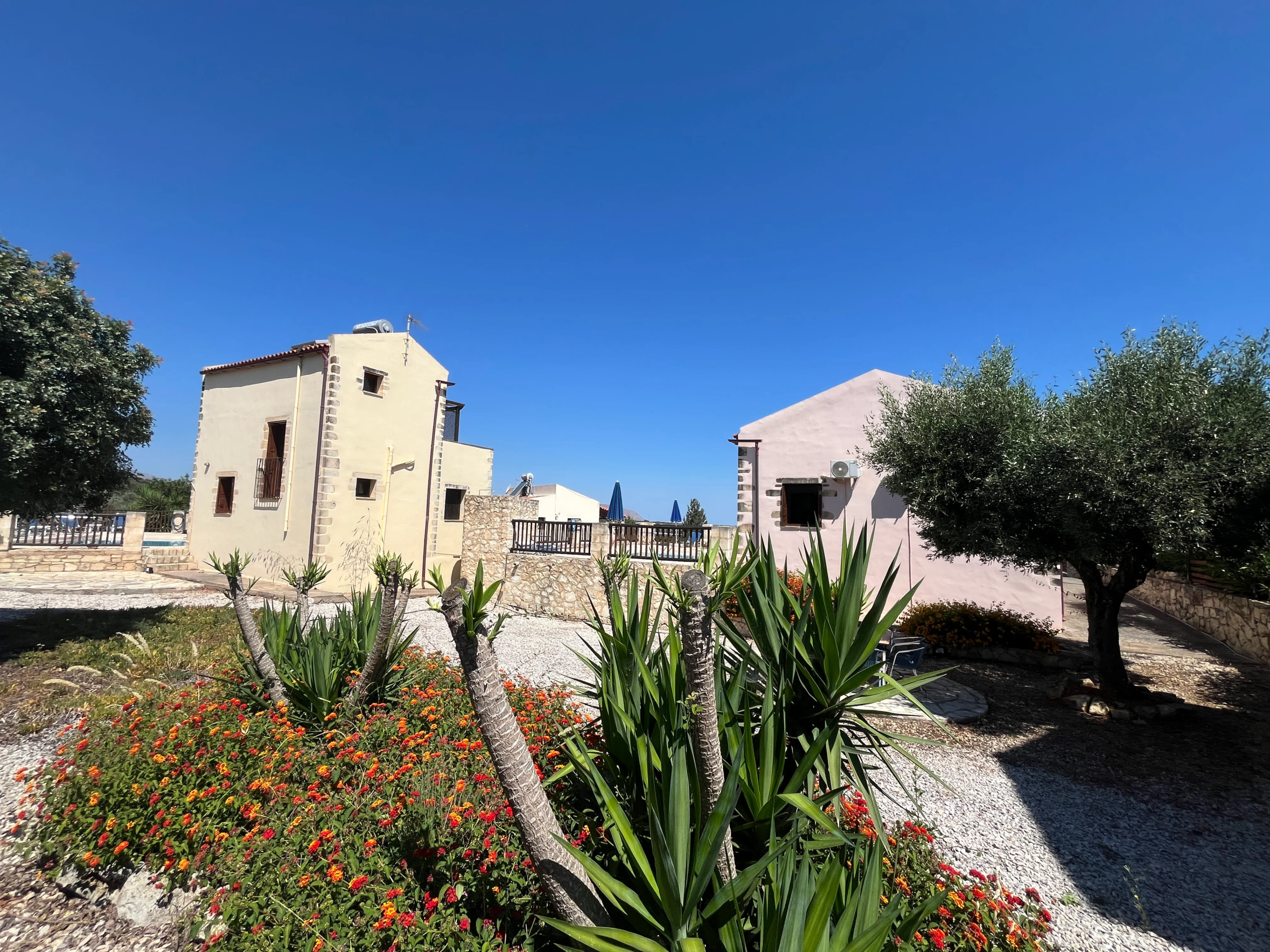 vamos-two-bedroom-maisonette-for-sale (4)