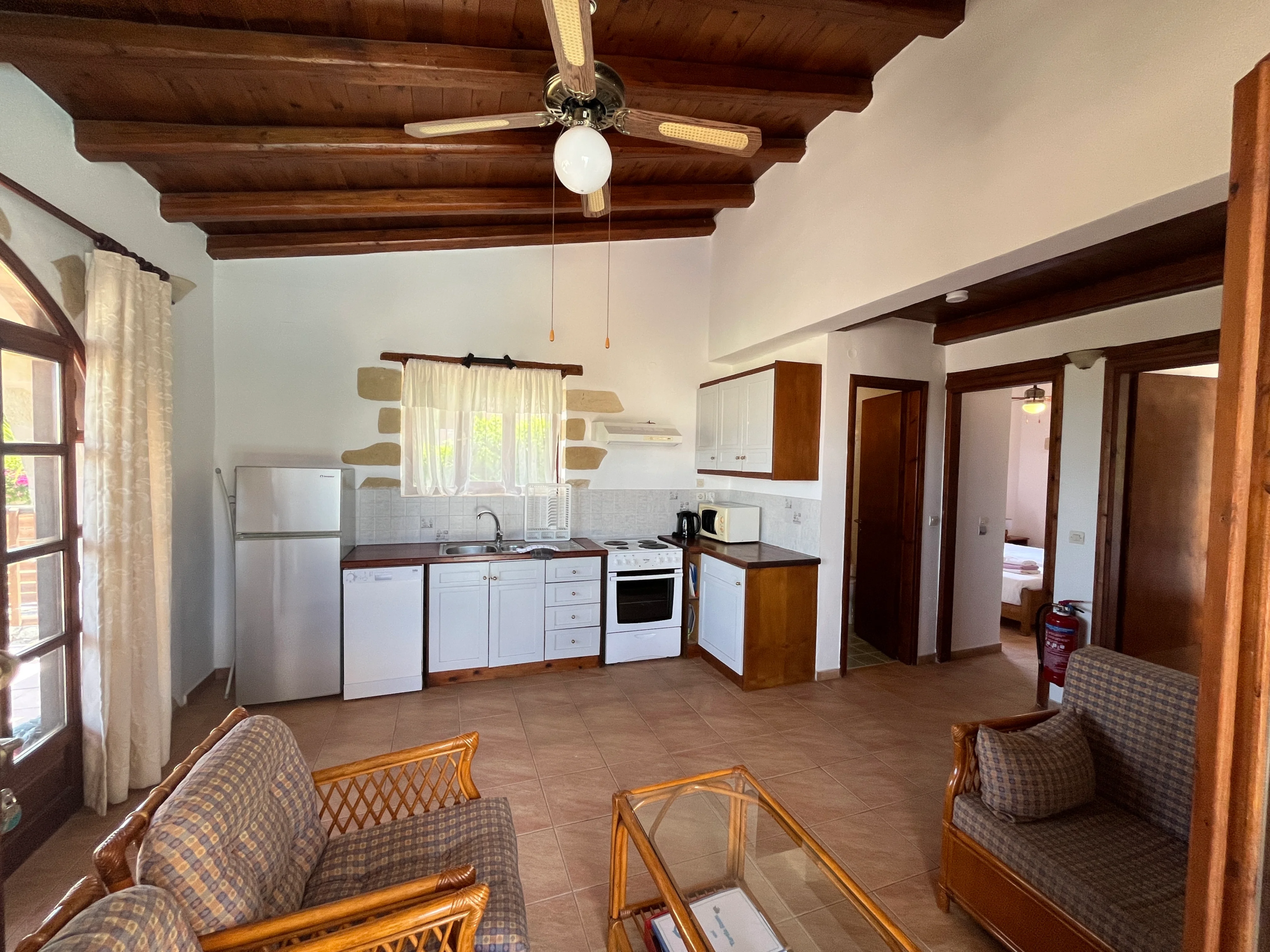 vamos-two-bedroom-maisonette-for-sale (6)