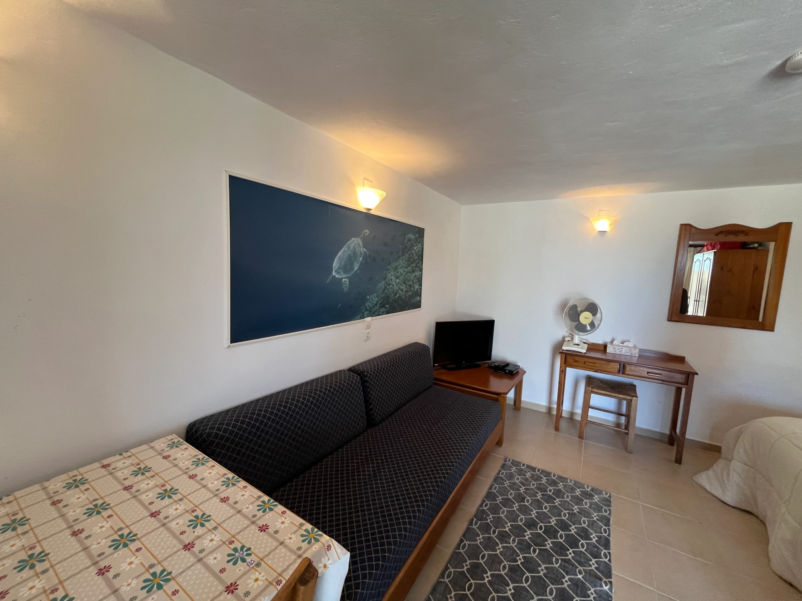 vamos-two-bedroom-maisonette-for-sale (9)