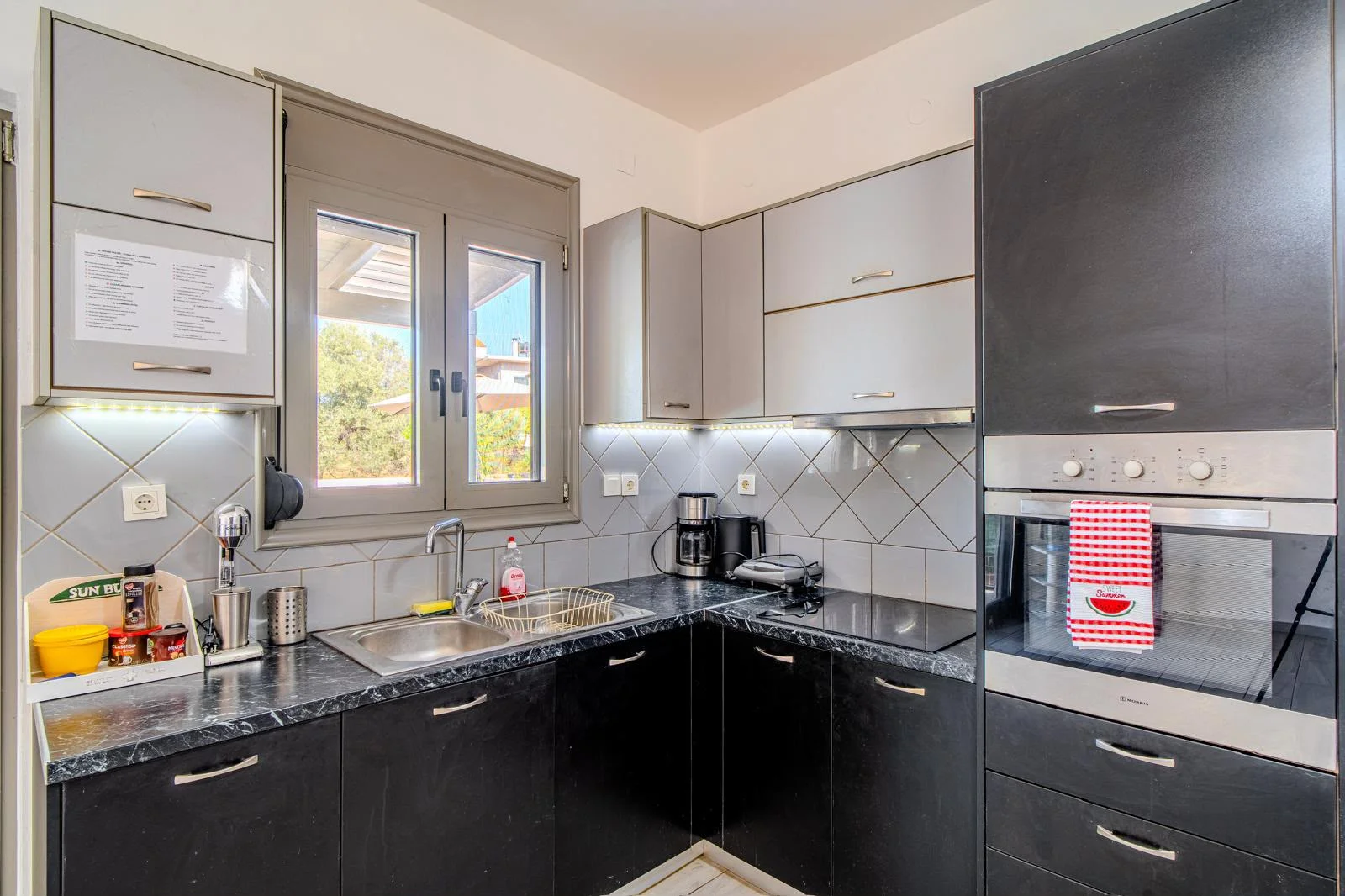 hania-tsikalaria-2-bedroom-house-for-sale (9) Modern 2-Bedroom Private Residence with Pool in Souda, Chania - Kitchen